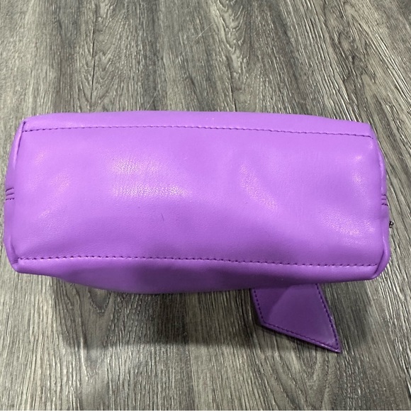 House of Want NWT We Are Fabulous Vegan Leather Shoulder Bag - Picture 8 of 10
